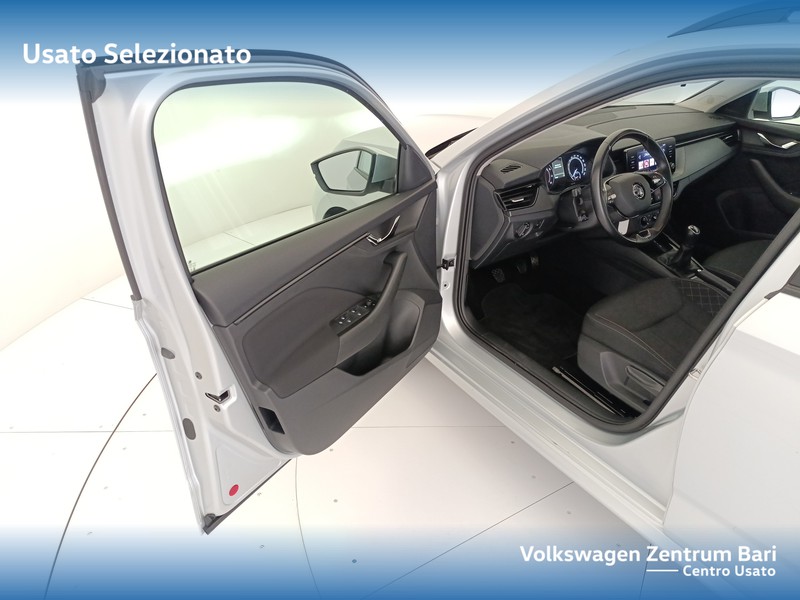 Skoda Kamiq 1.0 tsi ambition 95cv - 12