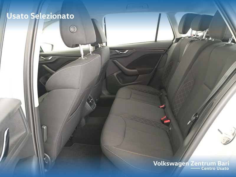 Skoda Kamiq 1.0 tsi ambition 95cv - 16