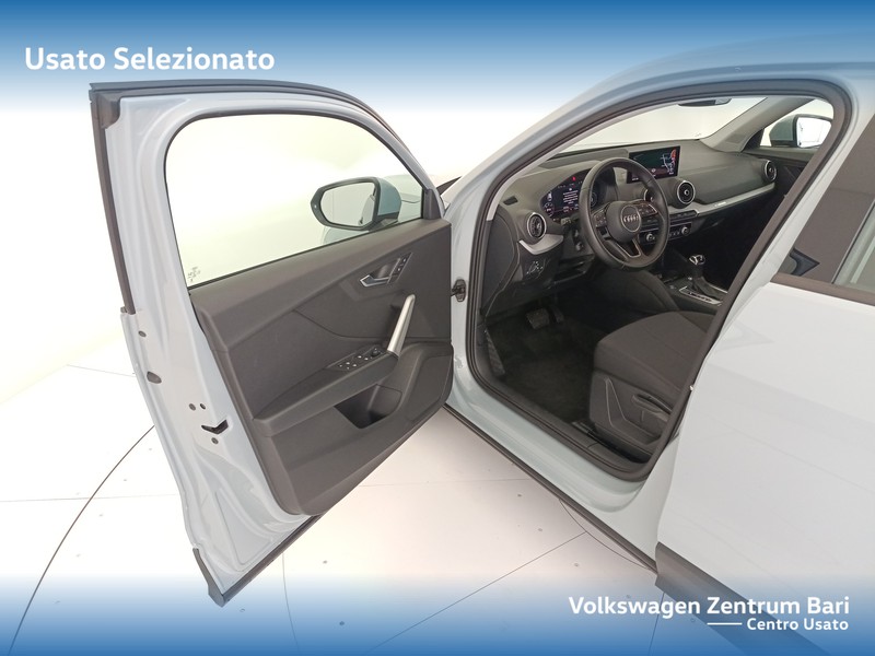 Audi Q2 30 2.0 tdi business s-tronic - 13