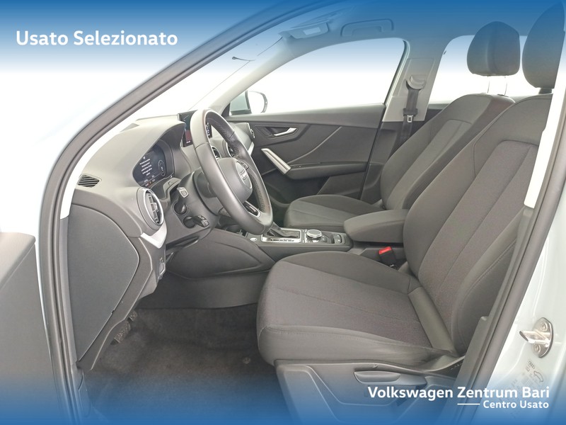 Audi Q2 30 2.0 tdi business s-tronic - 14