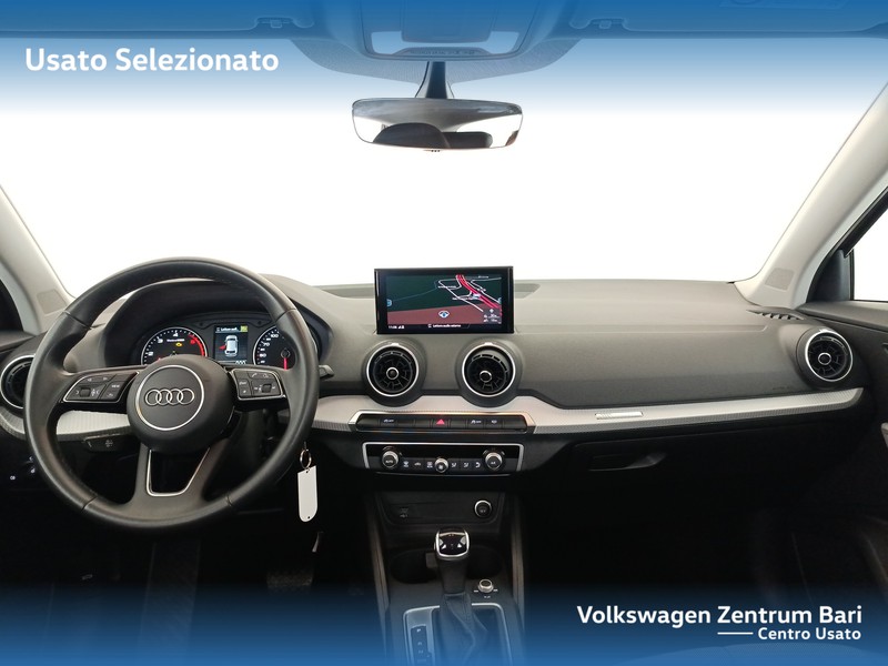 Audi Q2 35 2.0 tdi business s-tronic - 17