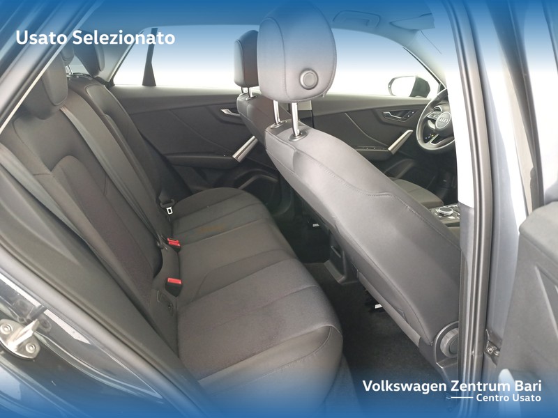 Audi Q2 35 2.0 tdi business s-tronic - 19