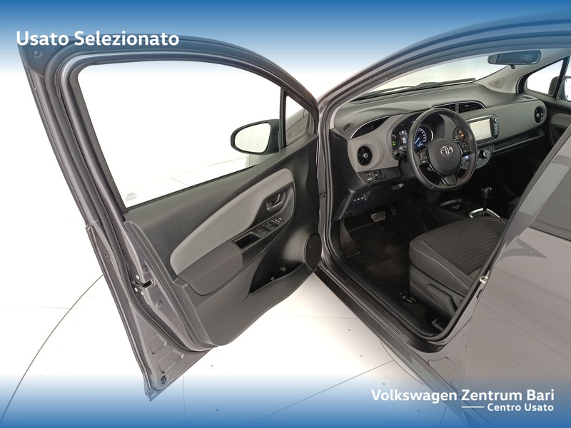 Toyota Yaris 5p 1.5h active my18 - 12