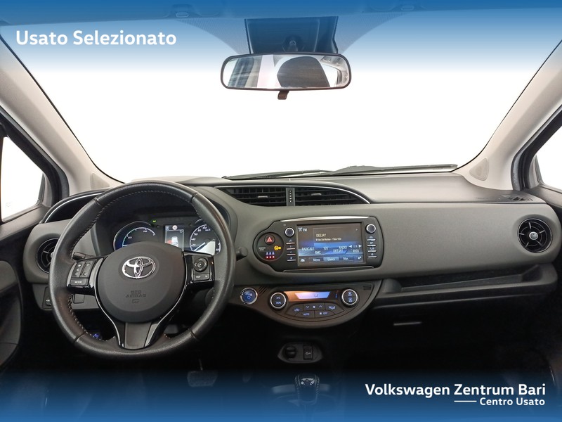 Toyota Yaris 5p 1.5h active my18 - 17