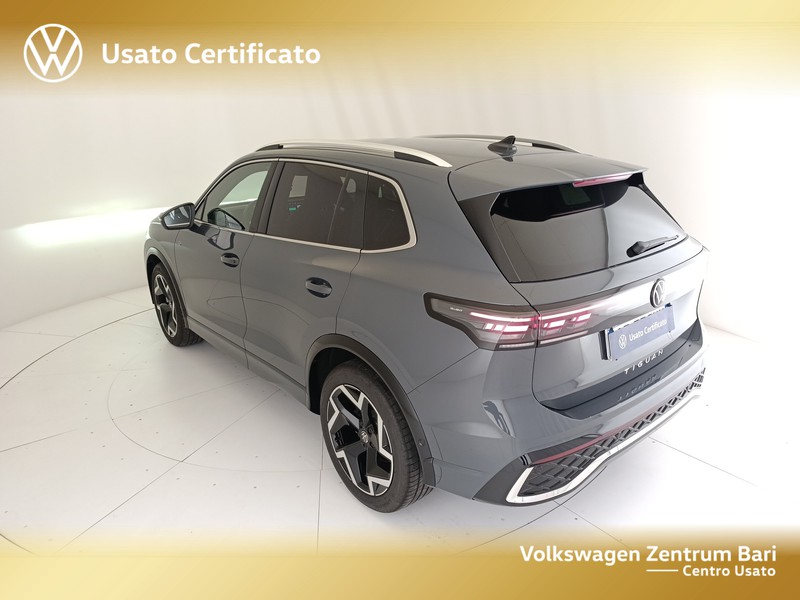 Volkswagen Tiguan 2.0 tdi r-line 150cv dsg - 18