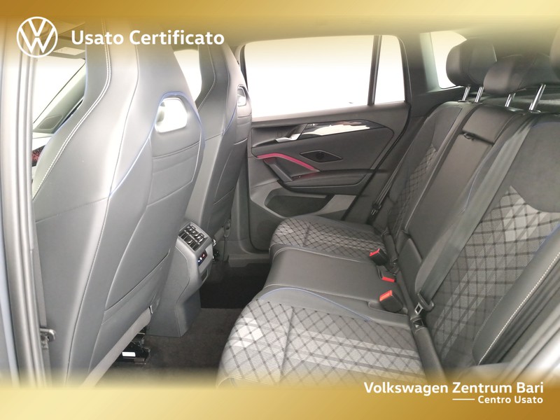 Volkswagen Tiguan 2.0 tdi r-line 150cv dsg - 18