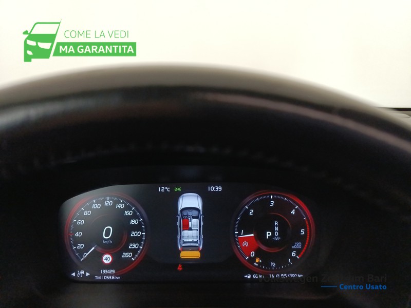 Volvo XC40 2.0 d3 momentum awd geartronic my20 - 9