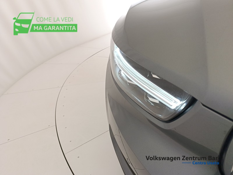 Volvo XC40 2.0 d3 momentum awd geartronic my20 - 19