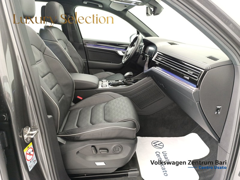 Volkswagen Touareg 3.0 v6 tsi ehybrid elegance tiptronic - 23