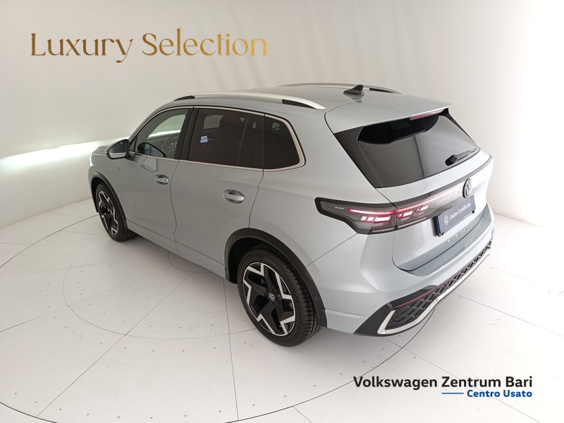 Volkswagen Tiguan 2.0 tdi r-line 150cv dsg - 18