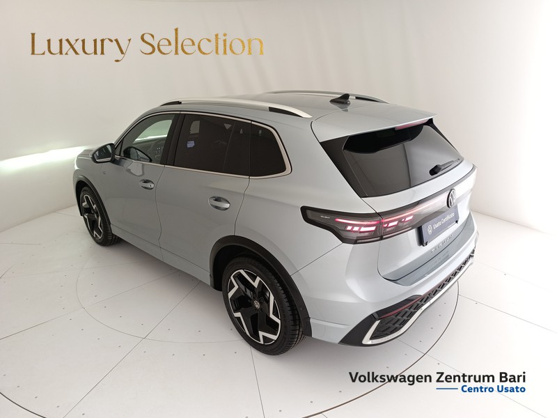 Volkswagen Tiguan 2.0 tdi r-line 150cv dsg - 18