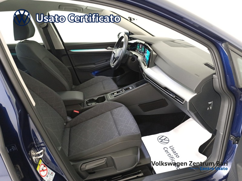 Volkswagen Golf variant 1.0 etsi evo life 110cv dsg - 24
