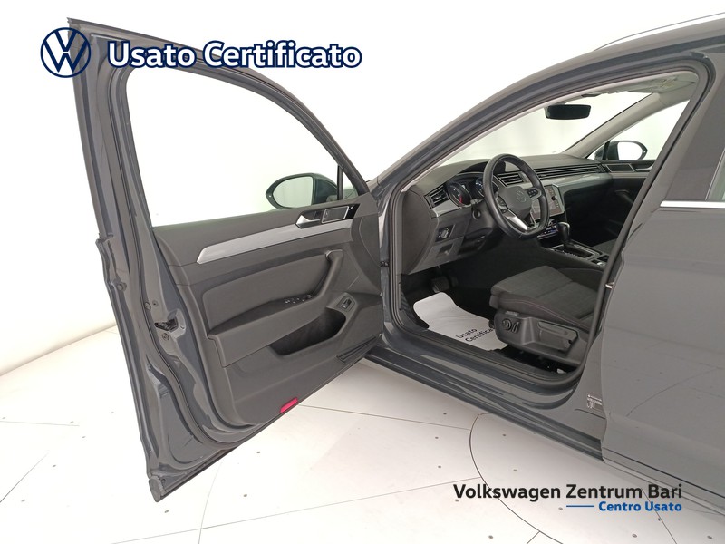 Volkswagen Passat variant 2.0 tdi business 122cv dsg - 10