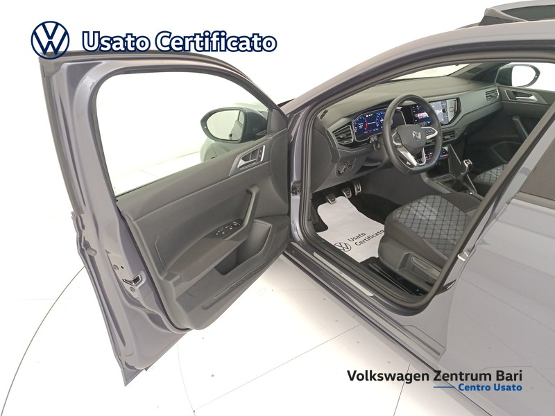Volkswagen Taigo 1.0 tsi r-line 115cv - 12
