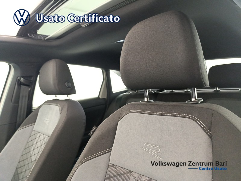 Volkswagen Taigo 1.0 tsi r-line 115cv dsg - 14