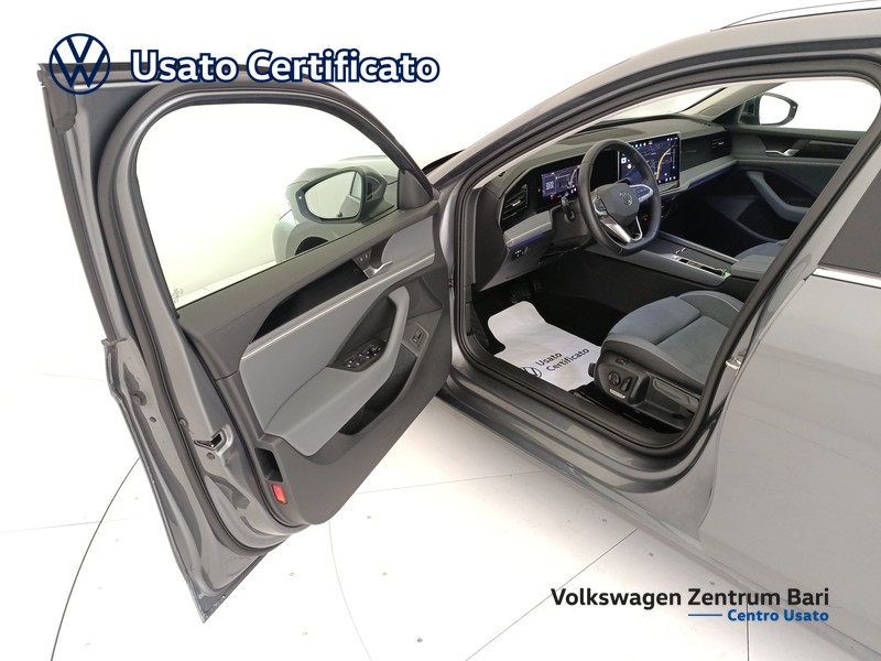 Volkswagen Passat 2.0 tdi scr business 150cv dsg - 13
