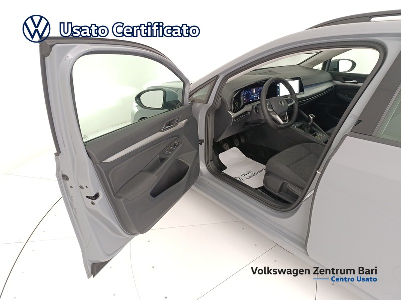 Volkswagen Golf variant 2.0 tdi life 115cv - 12