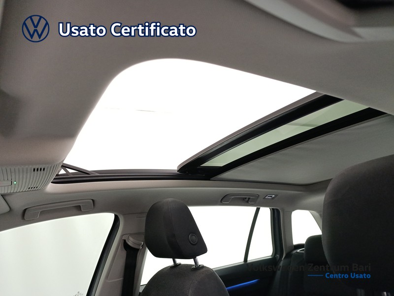 Volkswagen Golf variant 2.0 tdi life 115cv - 15