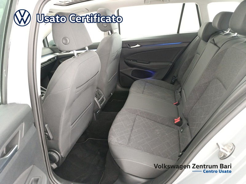 Volkswagen Golf variant 2.0 tdi life 115cv - 17