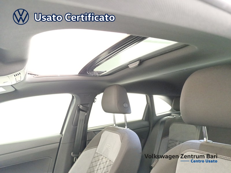 Volkswagen Taigo 1.0 tsi r-line 115cv - 16