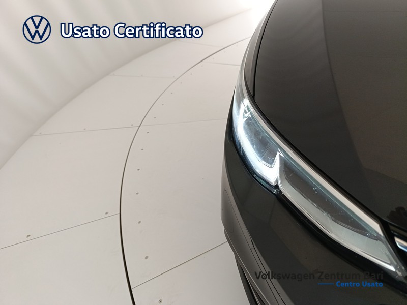 Volkswagen Golf variant 2.0 tdi life 150cv dsg - 21