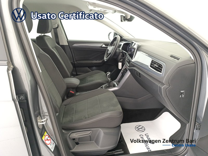 Volkswagen T-Roc 1.0 tsi style 110cv - 21