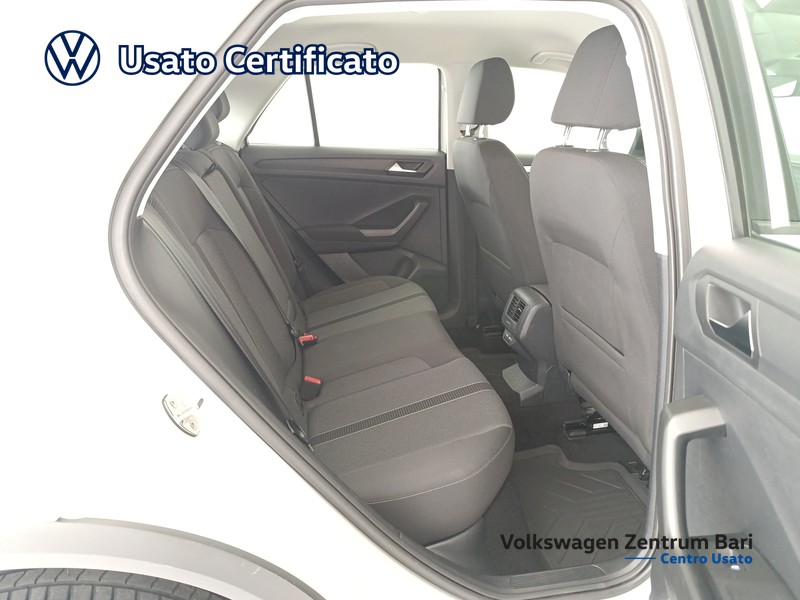 Volkswagen T-Roc 1.0 tsi life 110cv - 17