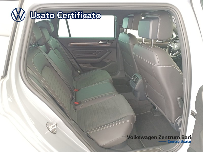 Volkswagen Passat variant 2.0 tdi executive 150cv dsg - 18