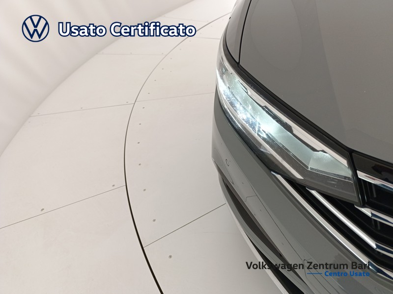 Volkswagen Passat variant 2.0 tdi executive 150cv dsg - 20