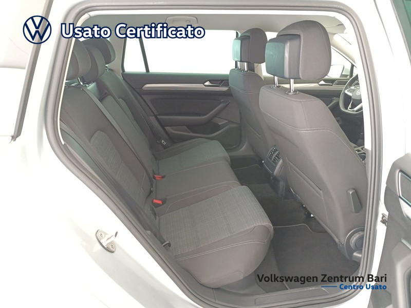 Volkswagen Passat variant 2.0 tdi business 150cv dsg - 19