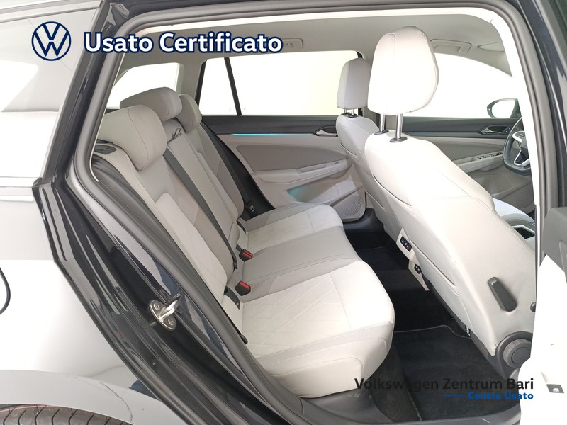 Volkswagen Golf variant 2.0 tdi style 150cv dsg - 19