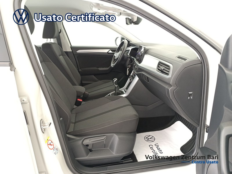 Volkswagen T-Roc 1.0 tsi life 110cv - 20