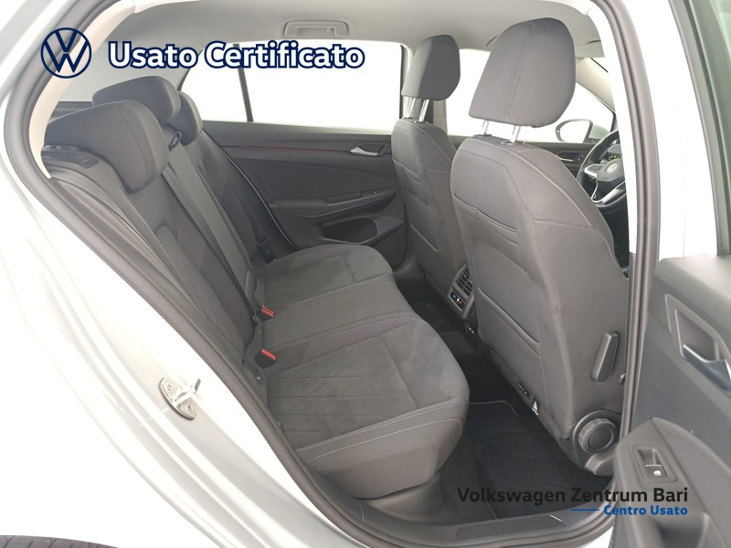 Volkswagen Golf 2.0 tdi style 115cv - 19
