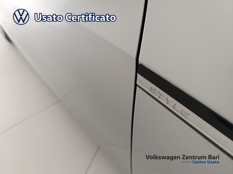 Volkswagen Golf 2.0 tdi style 115cv - 21