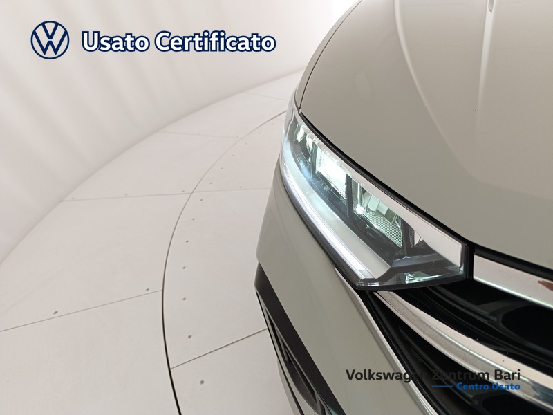 Volkswagen T-Roc 1.5 tsi r-line dsg - 23