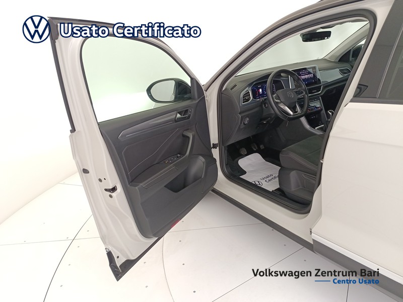 Volkswagen T-Roc 1.0 tsi style 110cv - 12