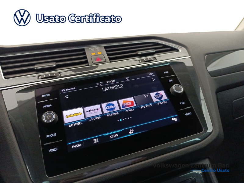 Volkswagen Tiguan 2.0 tdi life 4motion 150cv dsg - 9