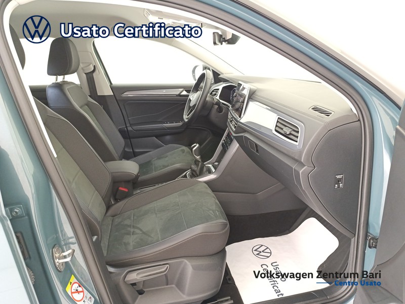 Volkswagen T-Roc 1.0 tsi style 110cv - 21