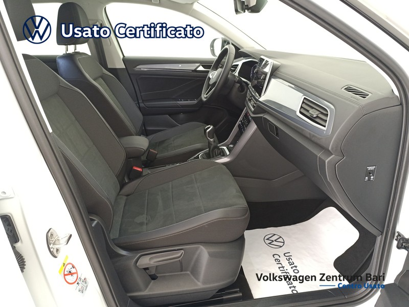 Volkswagen T-Roc 1.5 tsi style - 21