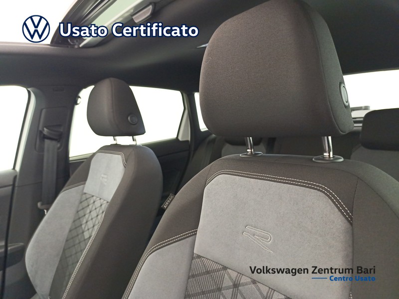 Volkswagen Taigo 1.0 tsi r-line 110cv - 17