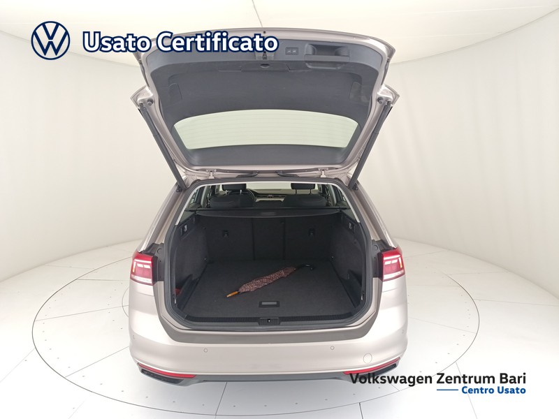 Volkswagen Passat variant 2.0 tdi business 150cv dsg - 19