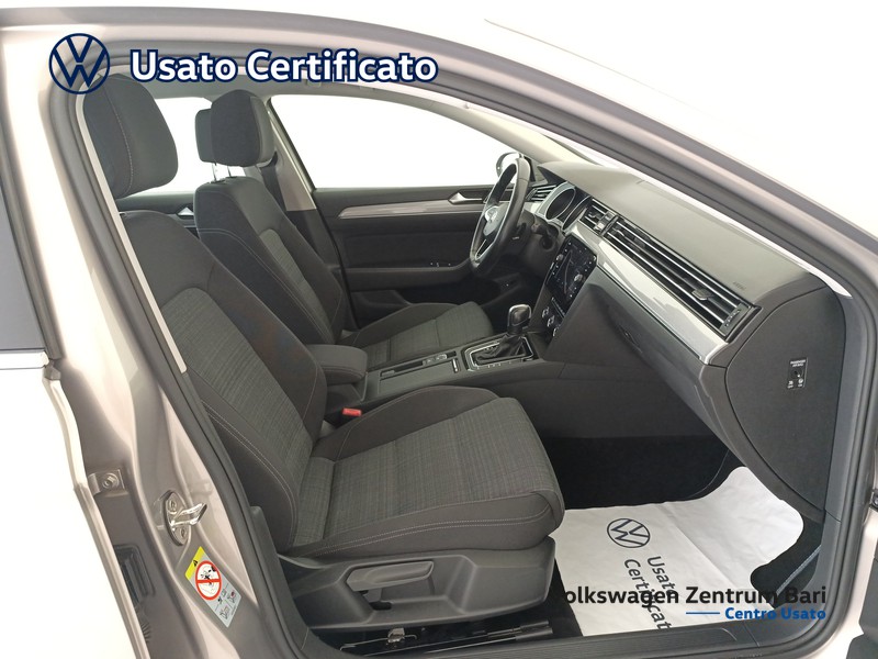 Volkswagen Passat variant 2.0 tdi business 150cv dsg - 21