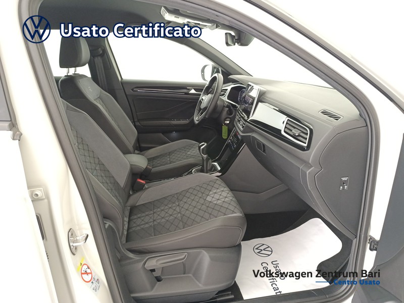 Volkswagen T-Roc 1.0 tsi r-line 110cv - 23