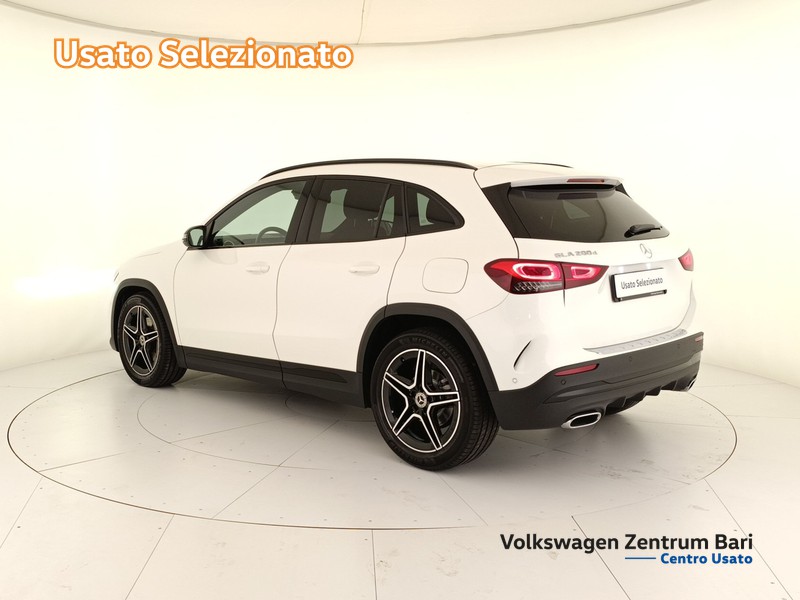 Mercedes GLA 200 d premium auto - 8