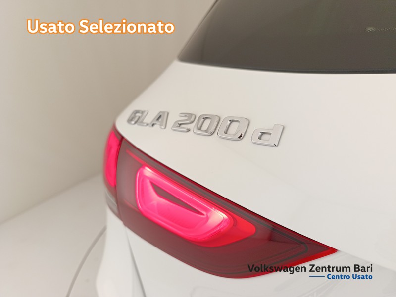 Mercedes GLA 200 d premium auto - 20