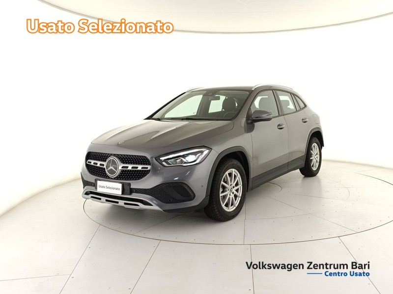 Mercedes GLA 200 d business extra auto - 1