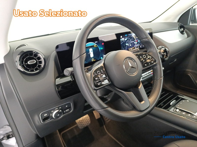 Mercedes GLA 200 d business extra auto - 13