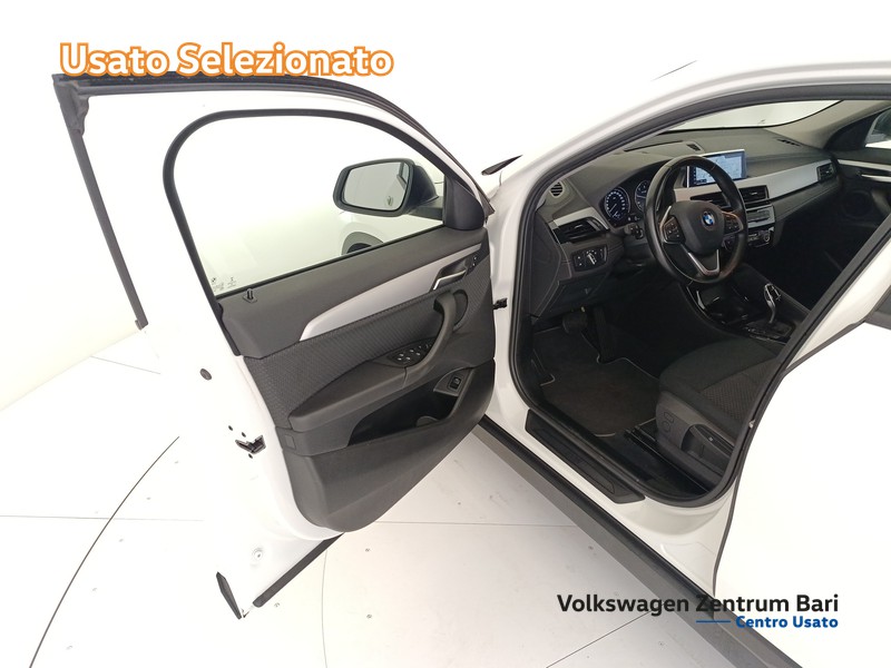 BMW X2 sdrive18d business x auto - 11