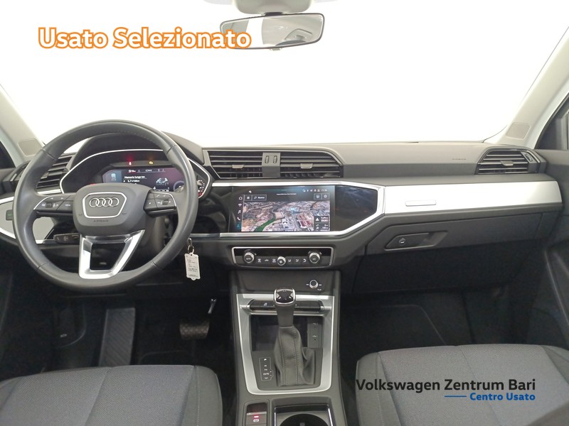 Audi Q3 35 2.0 tdi business advanced s-tronic - 17