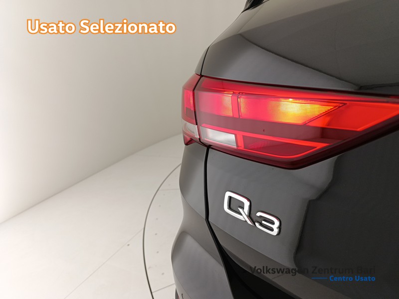 Audi Q3 35 2.0 tdi business advanced s-tronic - 17